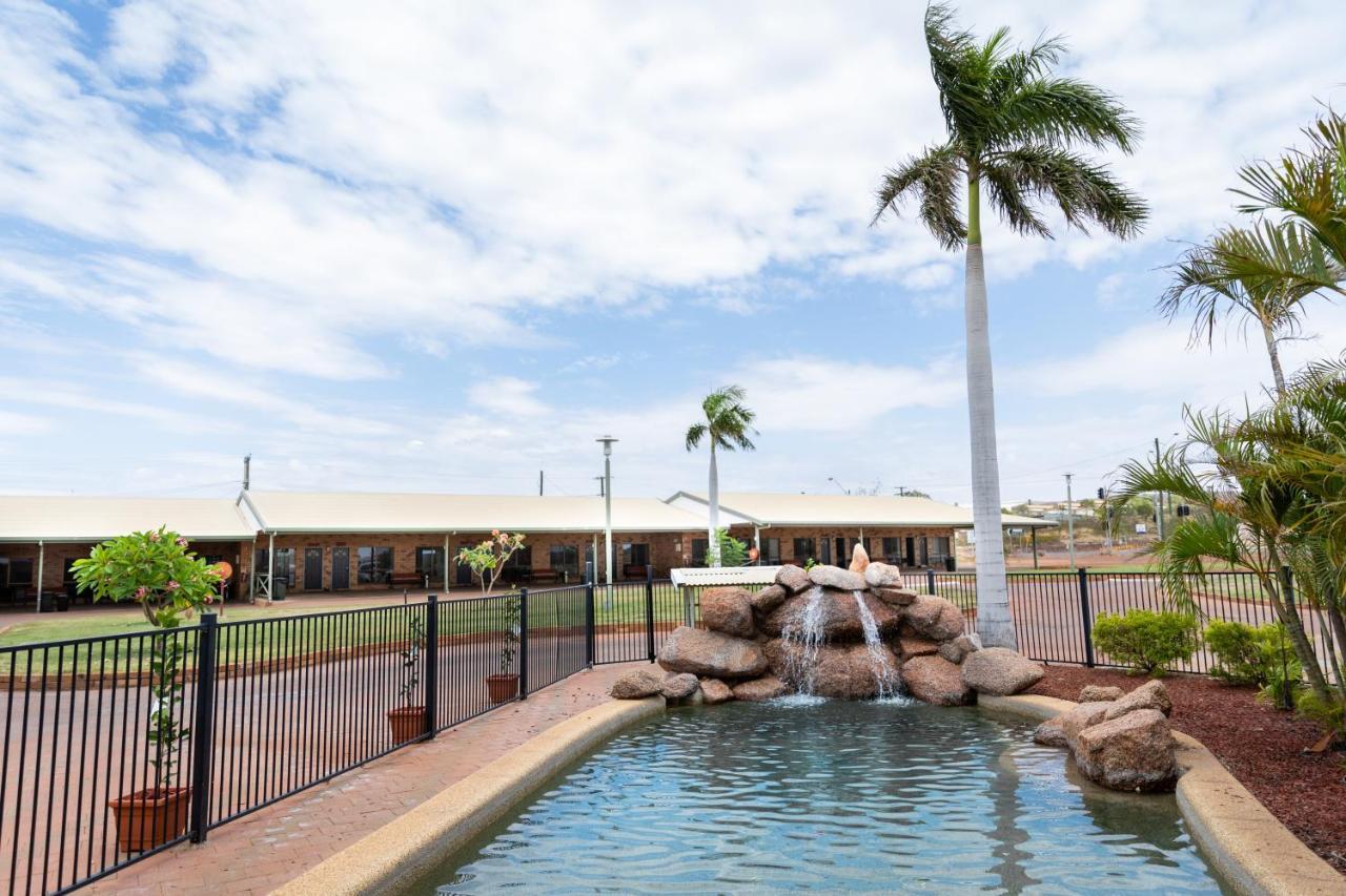 Abacus Motel Mount Isa Exteriör bild