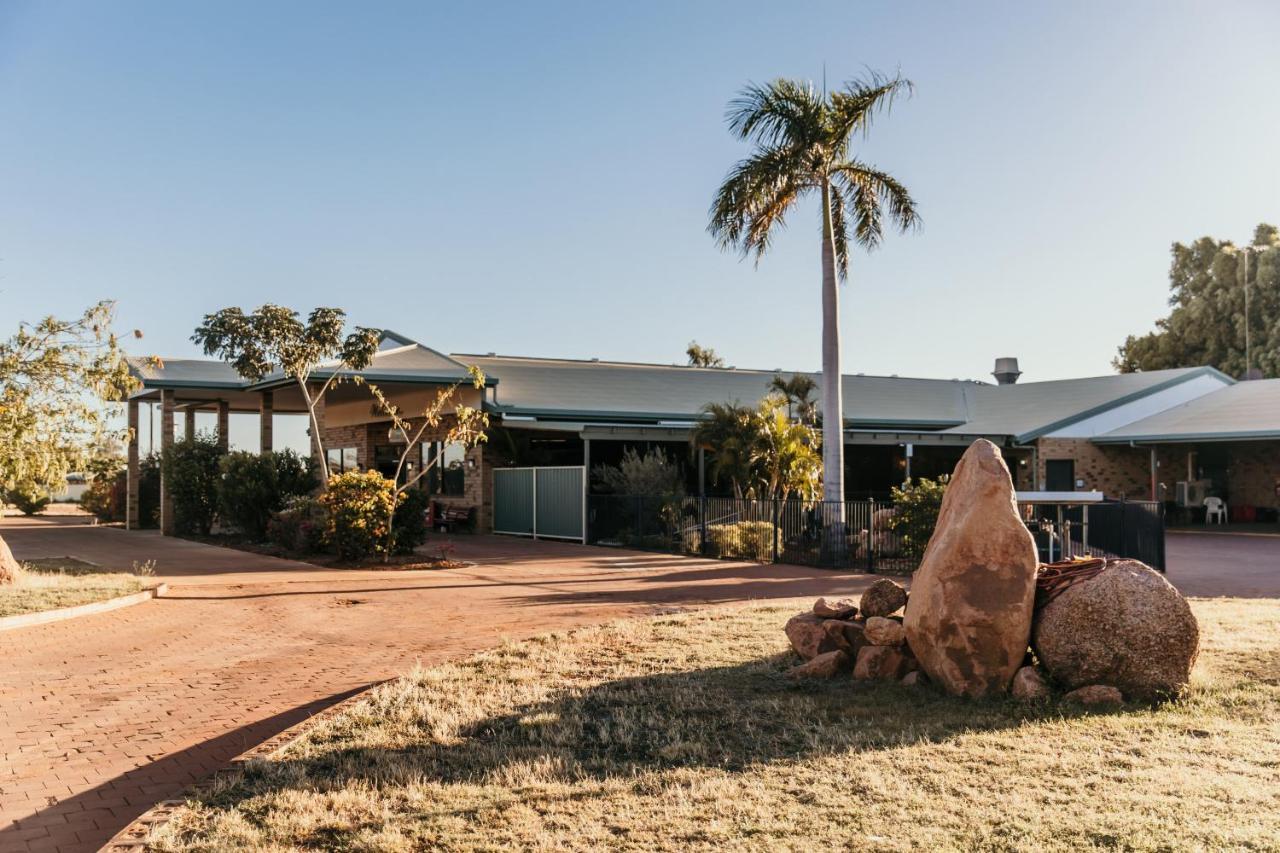 Abacus Motel Mount Isa Exteriör bild