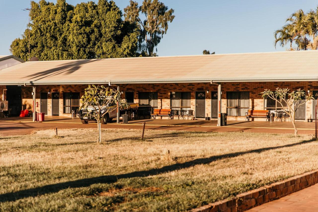 Abacus Motel Mount Isa Exteriör bild