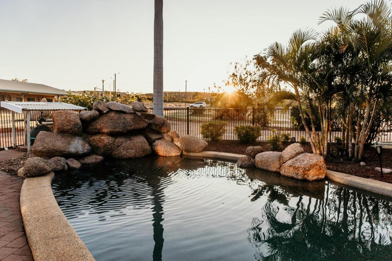 Abacus Motel Mount Isa Exteriör bild