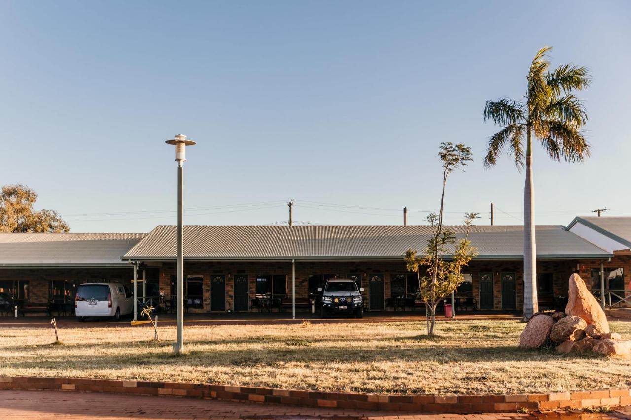 Abacus Motel Mount Isa Exteriör bild