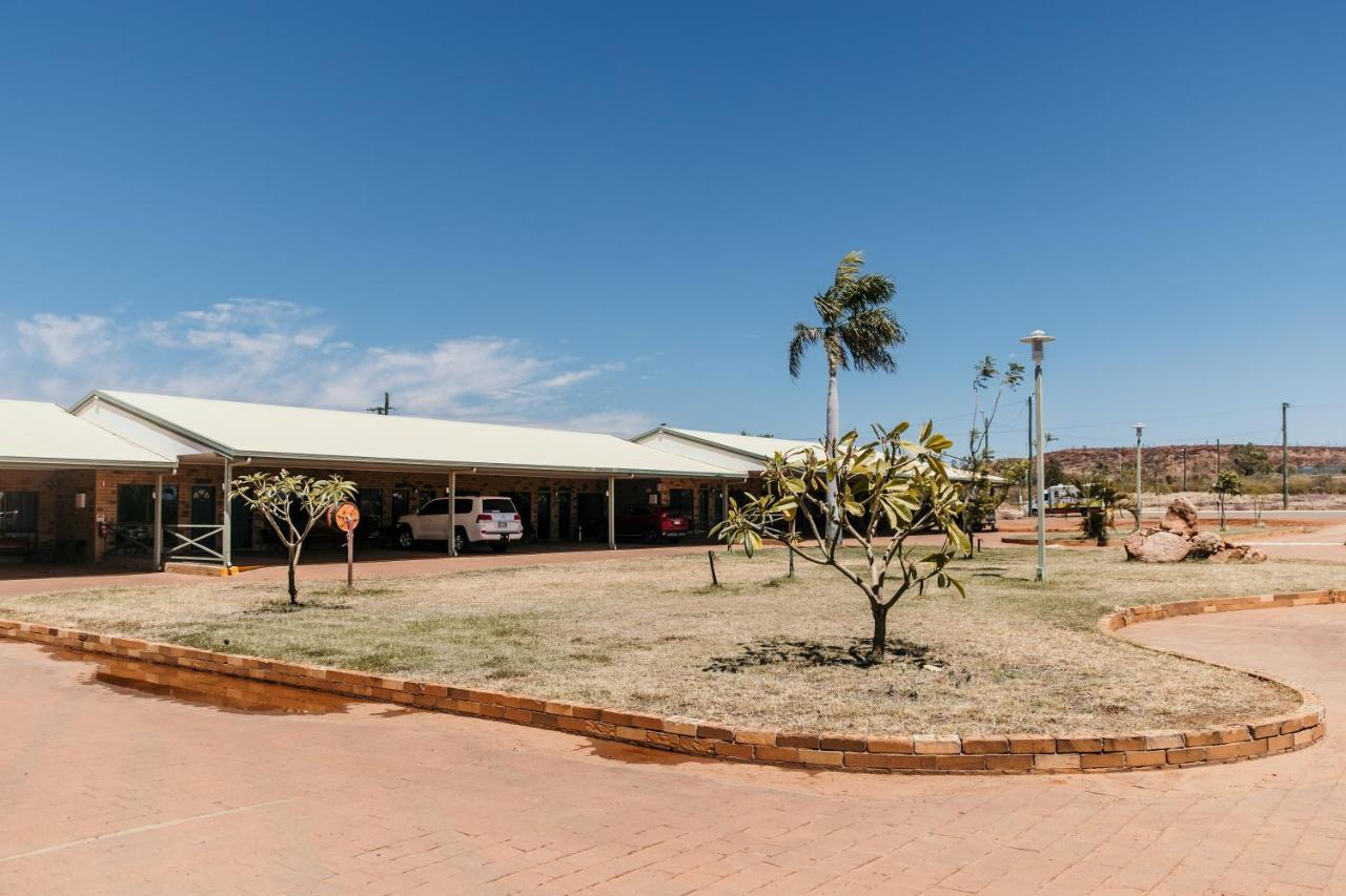 Abacus Motel Mount Isa Exteriör bild