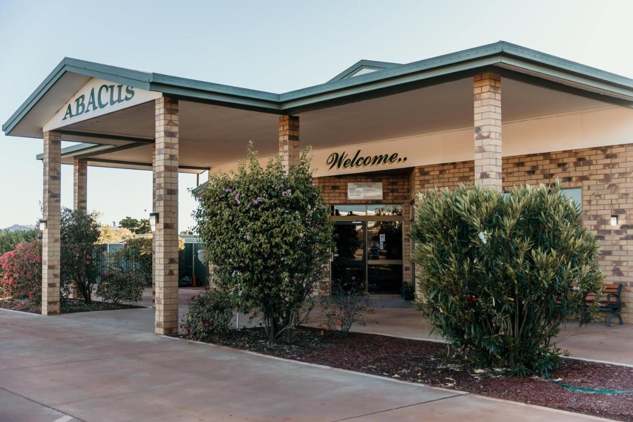 Abacus Motel Mount Isa Exteriör bild