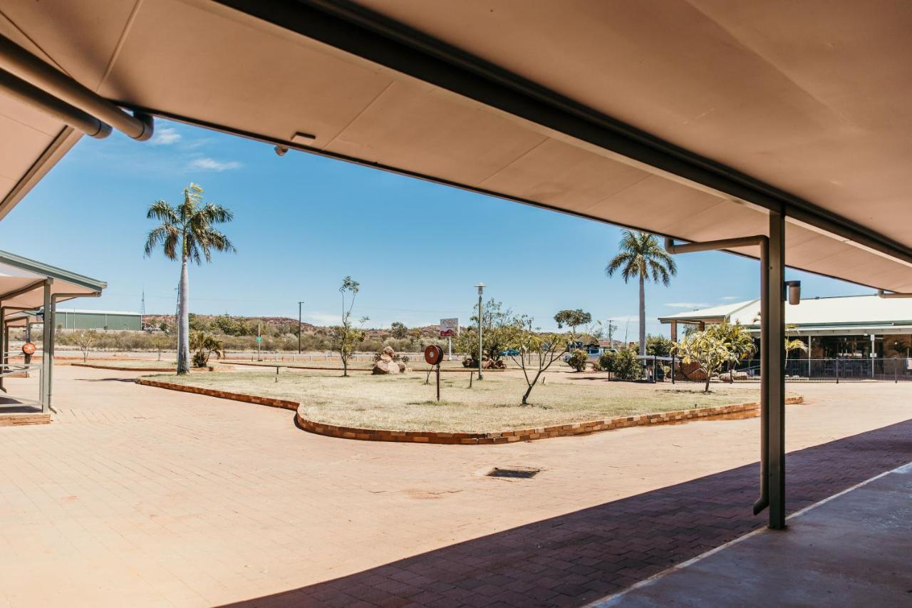 Abacus Motel Mount Isa Exteriör bild