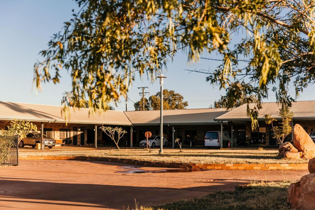 Abacus Motel Mount Isa Exteriör bild