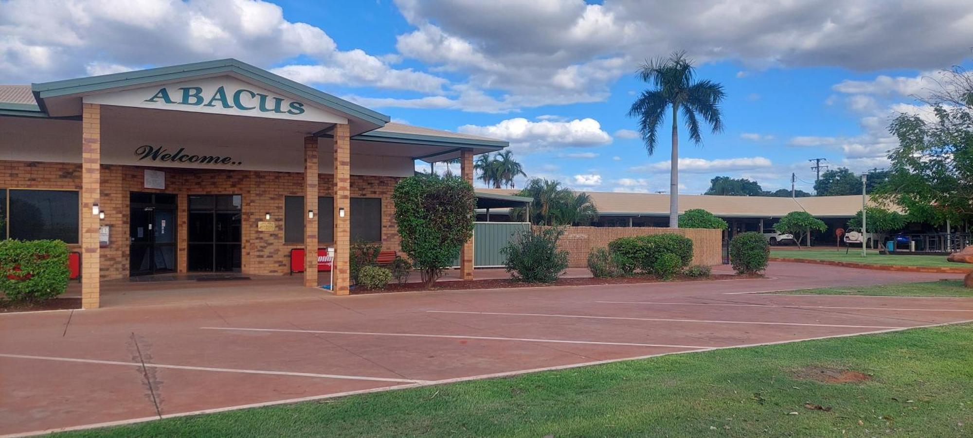 Abacus Motel Mount Isa Exteriör bild